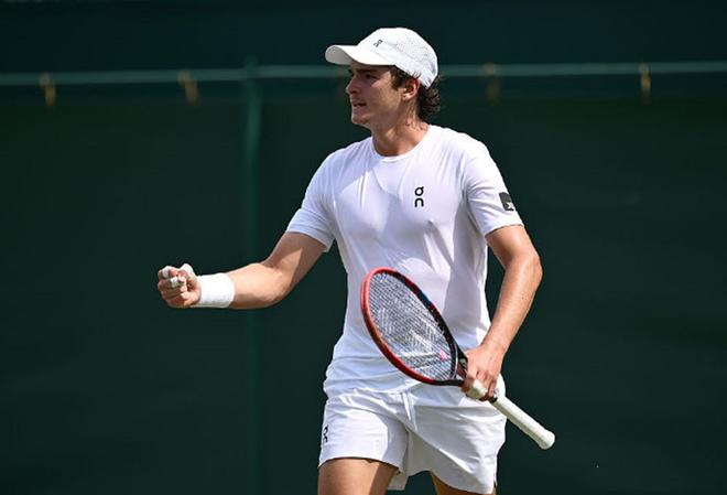 一个强有力 一个强有力