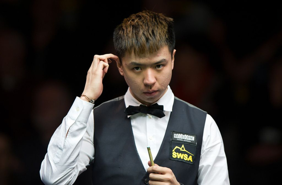 奋勇拼搏的 奋勇拼搏的